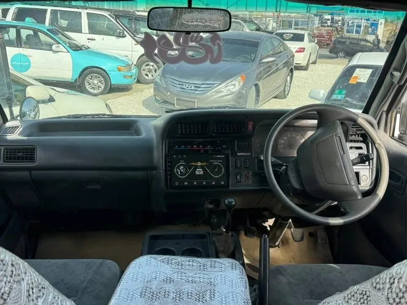 Toyota Hiace 1994 Diesel Van for Sale (6)