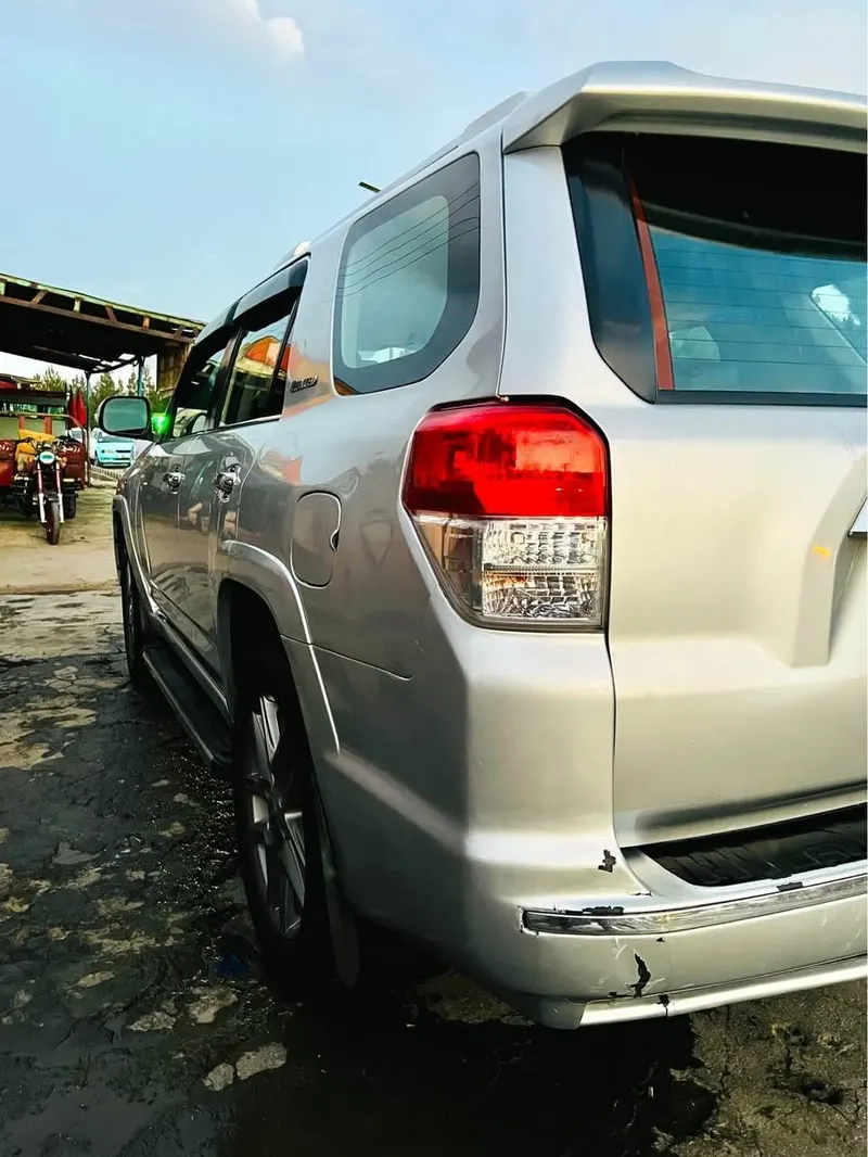 Toyota 4Runner 2010 Limited, Silver, Clean Documents, No Accident (5)