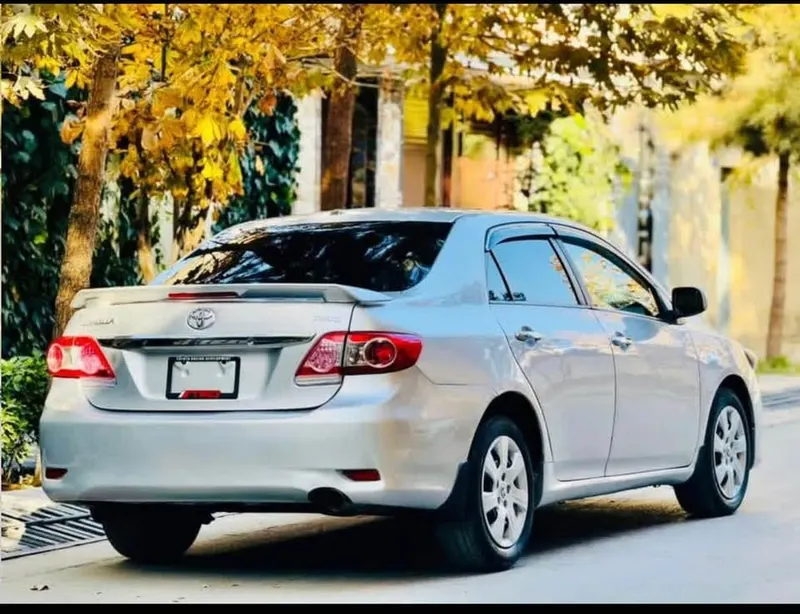 Toyota Corolla 2010 Gulf Version, Silver, Full Option 2013, Automatic (4)