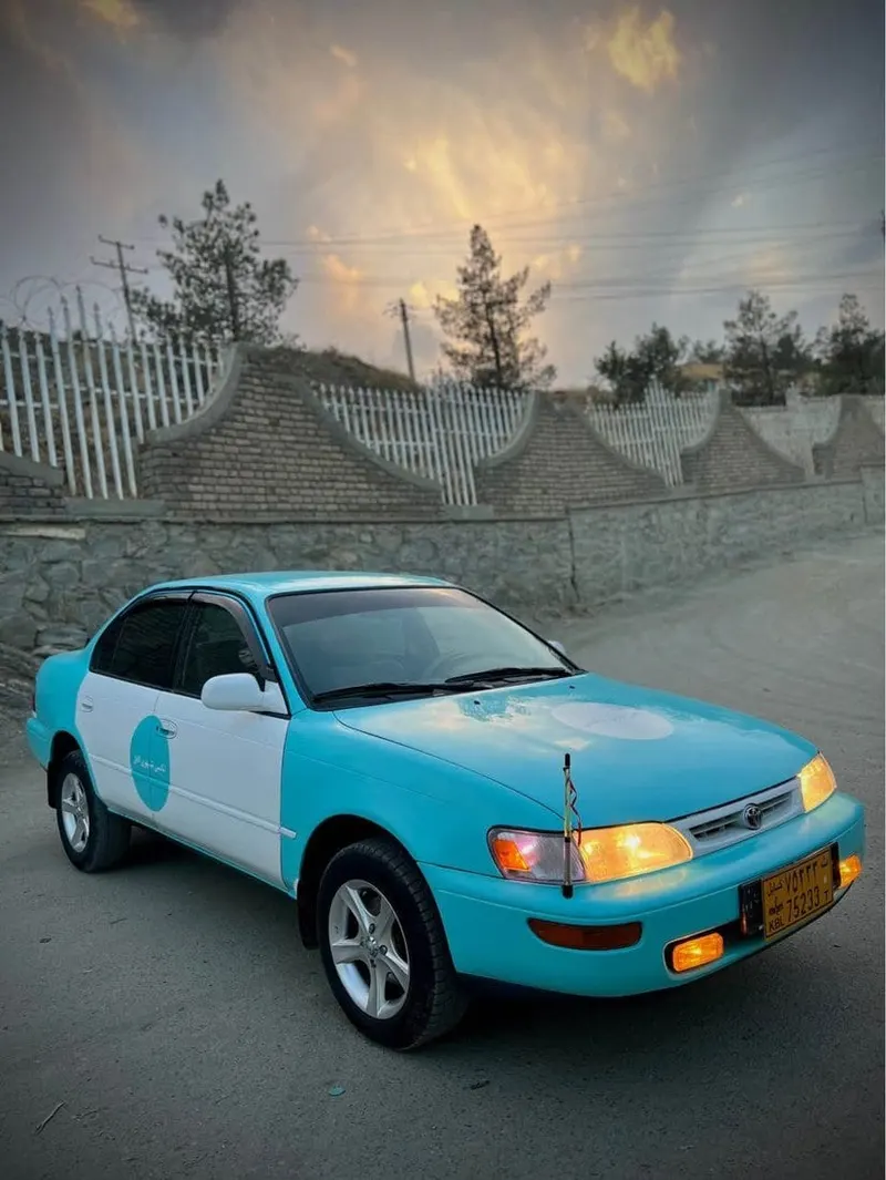 Toyota Corolla 1997 Canadian Taxi, Automatic, CNG (2)