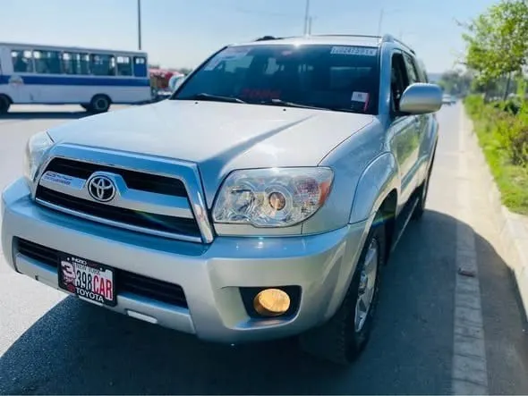 Toyota 4Runner SR5 2006, 6-Cylinder, 4WD, Clean Documents (2)