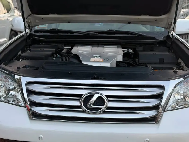 Lexus GX460 2012 8-cylinder, White (4)