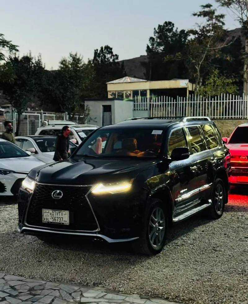 Lexus LX 570 2013 American Full Options (3)