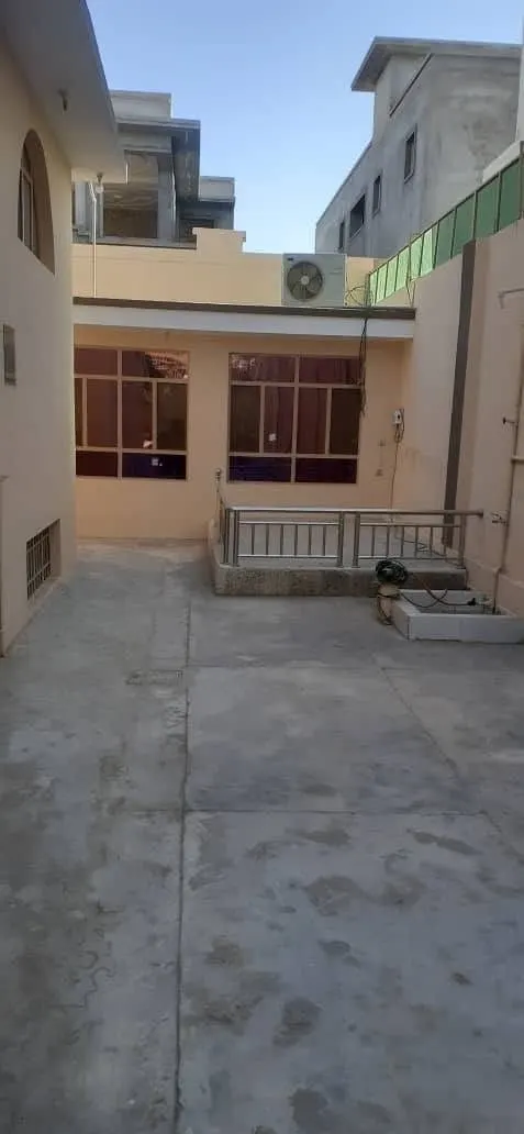 House for sale: two-storey house, 558 m², District 11, Kandahar (3)