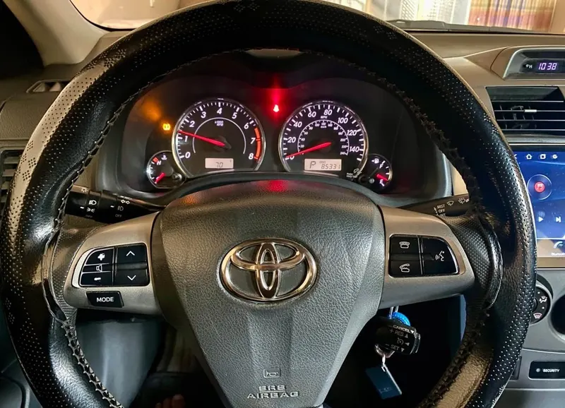 Toyota Corolla 2013 White Automatic, 4-Cylinder, Sunroof, Clean Documents (5)