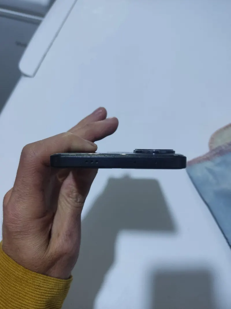 POCO F6 16GB RAM 512GB Snapdragon 8s Gen3 (6)