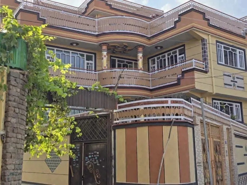 3.5-storey Concrete House 200 m² with 6 Rooms in Kabul for Sale (1)