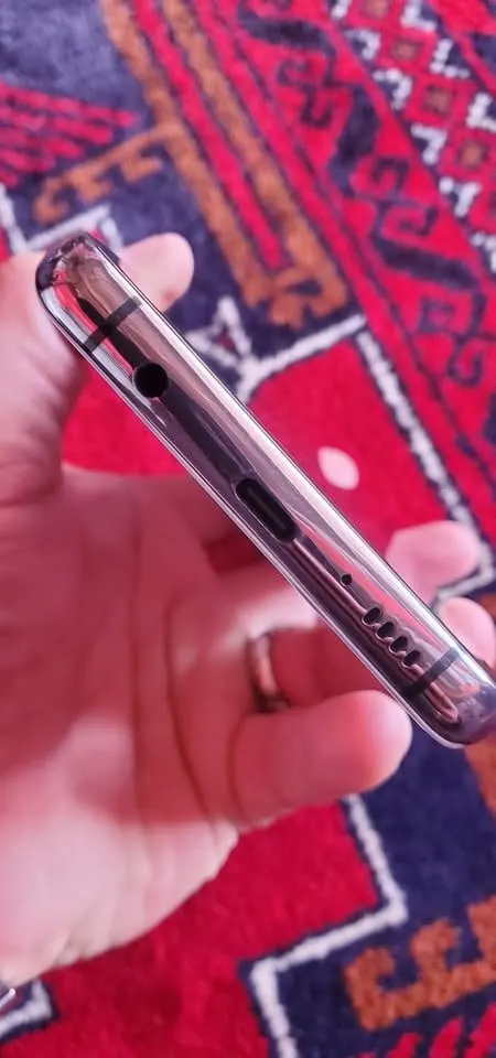 Samsung Galaxy S10+ 128GB 8GB RAM (6)