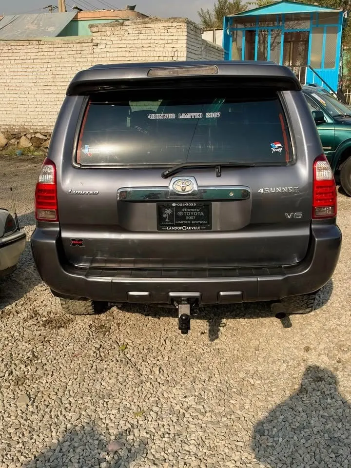 Toyota 4Runner 2007 SR5, 6-Cylinder, Automatic (4)