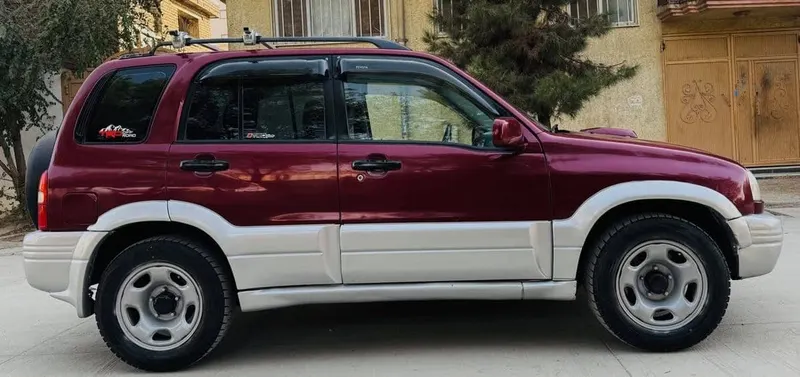 Suzuki Vitara 1999 for Sale, 6-Cylinder, Automatic (4)