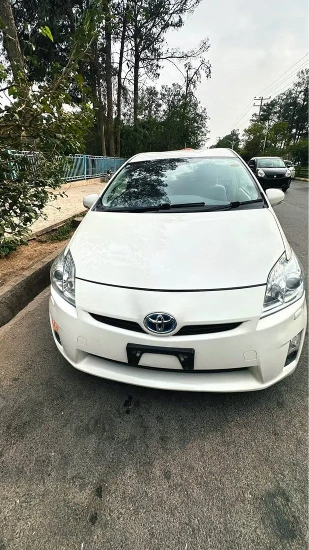 Toyota Prius 2010 white, container condition, two-phase (5)