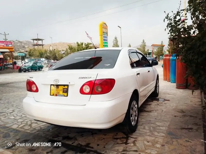 Toyota Corolla 2005 white automatic clean documents (3)