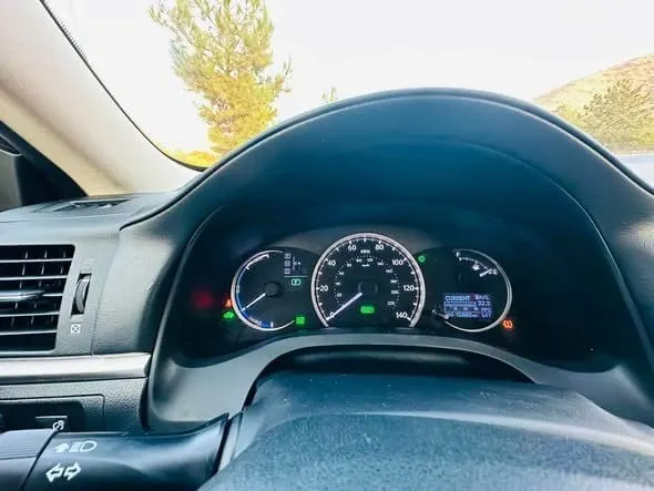 Lexus CT200 Hybrid 2014, Black, Automatic, Just Imported (4)