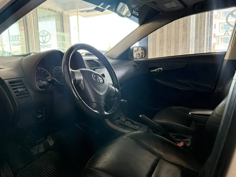 Toyota Corolla 2009 Full Option, White, Company Paint (5)