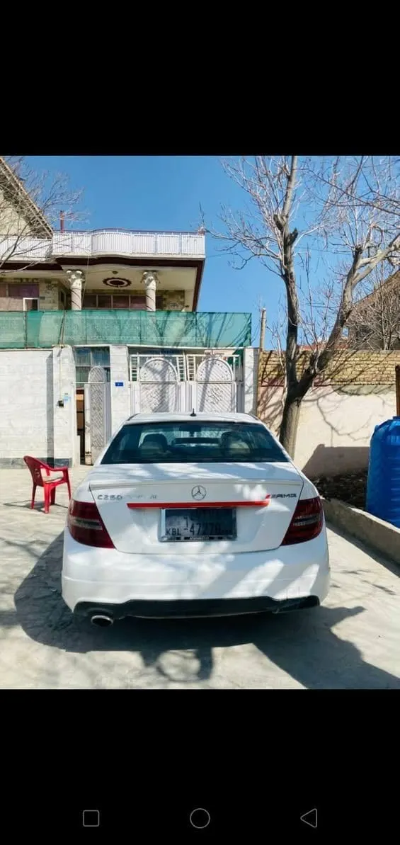 Mercedes-Benz C250 2014, White, Low Mileage, No Accident (1)