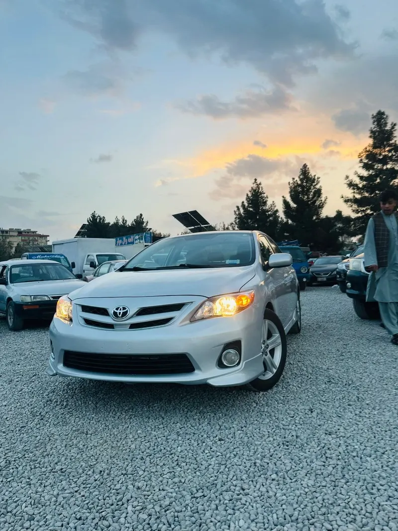 Toyota Corolla 2013 Full Option Automatic Gasoline (4)