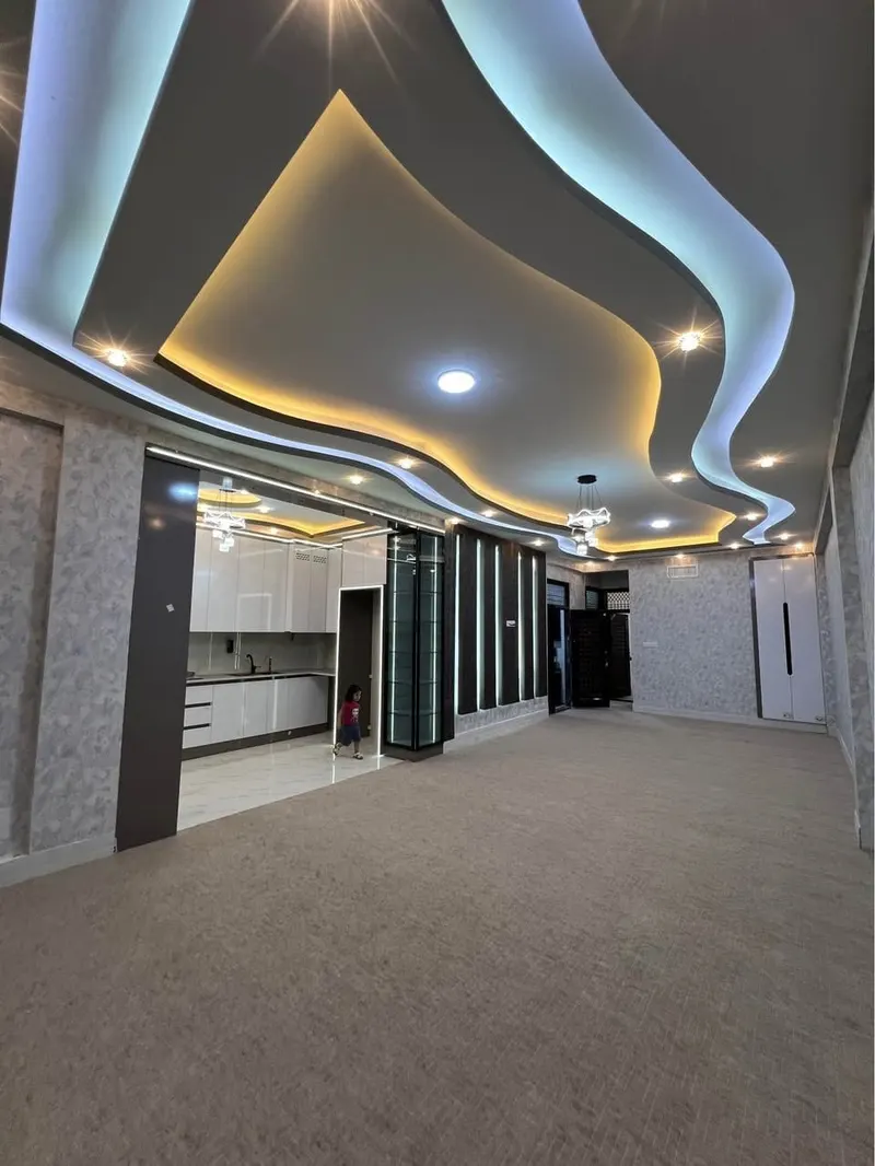 Brand new 3-storey house for sale in Herat, Hashemi Street, with parking and courtyard (2)