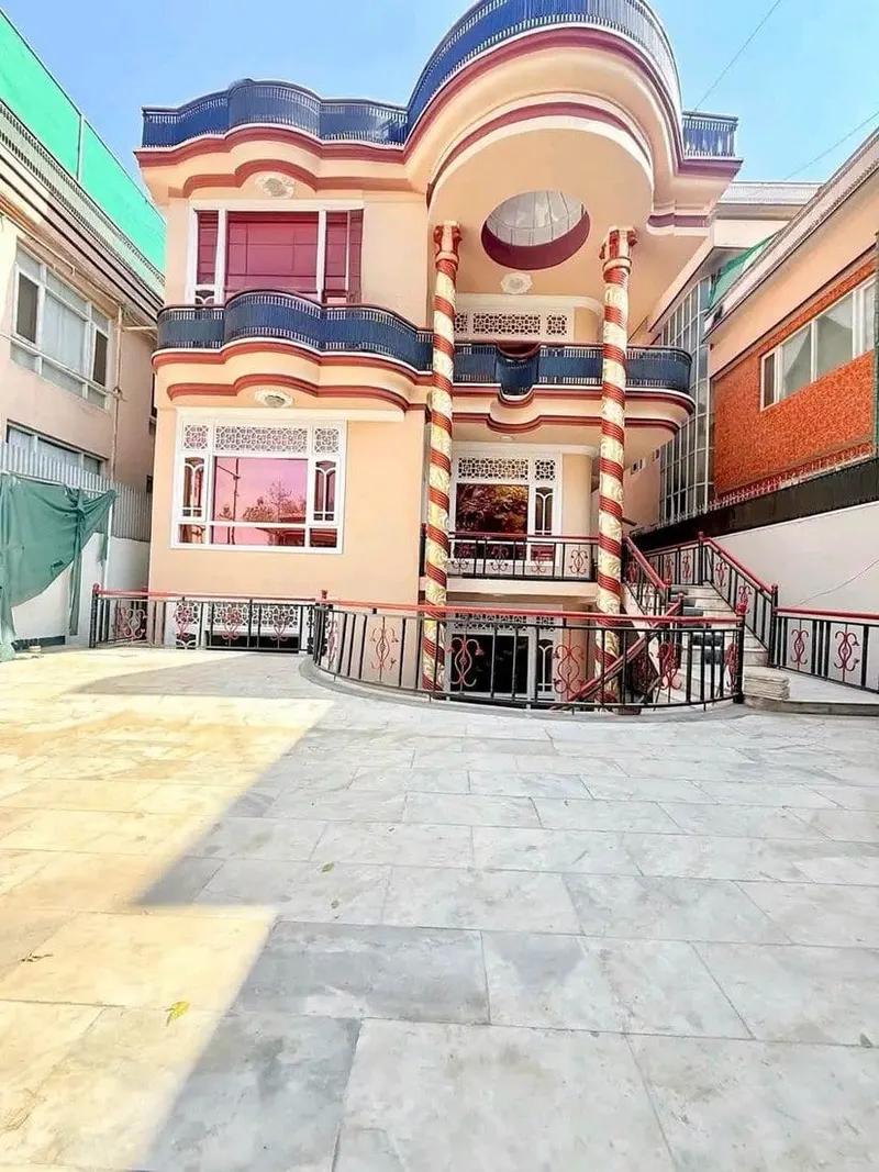 VIP 4-Storey House for Rent in Kabul, 13 Rooms, Large Roof Terrace (3)