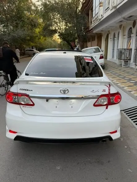 Toyota Corolla S 2013 Full Option Sunroof (5)
