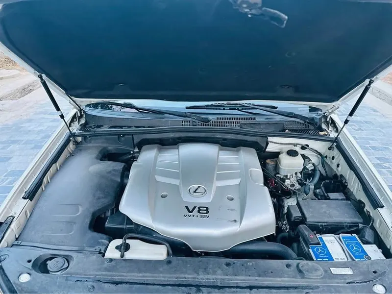 Lexus GX 470 2008 Full Option, 8 Cylinder Petrol, 128k km (7)