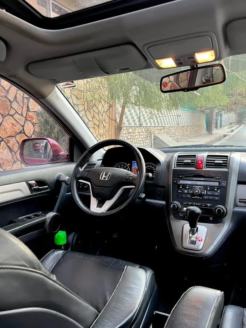 Honda CR-V 2010, Full Option, 4-Cylinder Petrol, Automatic (3)