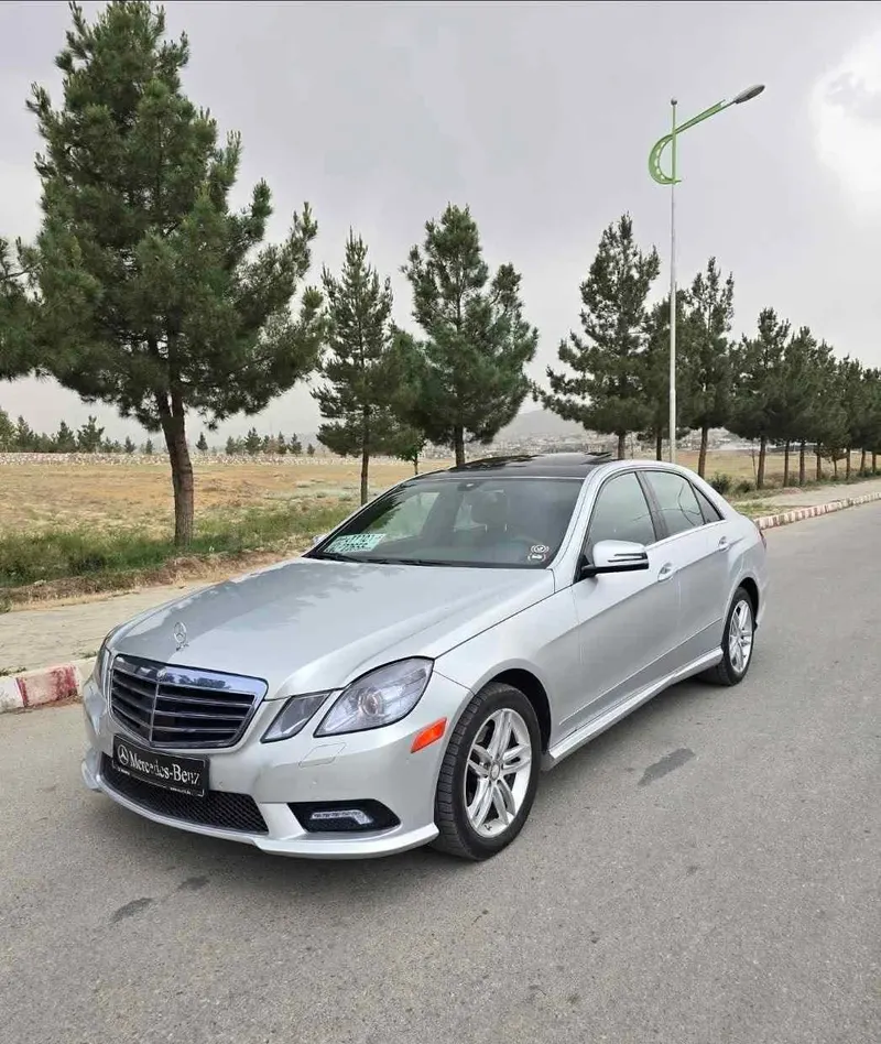 Mercedes-Benz E320 4MATIC 2011, full option (3)