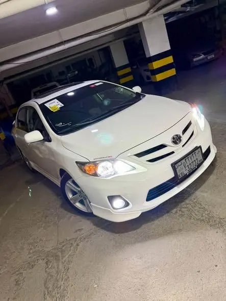 Toyota Corolla S 2013 Full Option Sunroof (1)