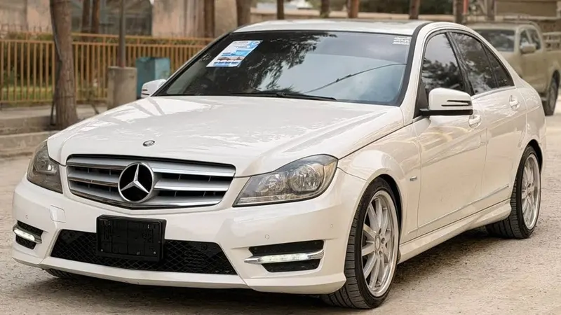 Mercedes-Benz C250 2012, Automatic, New Arrival, No Accident (4)