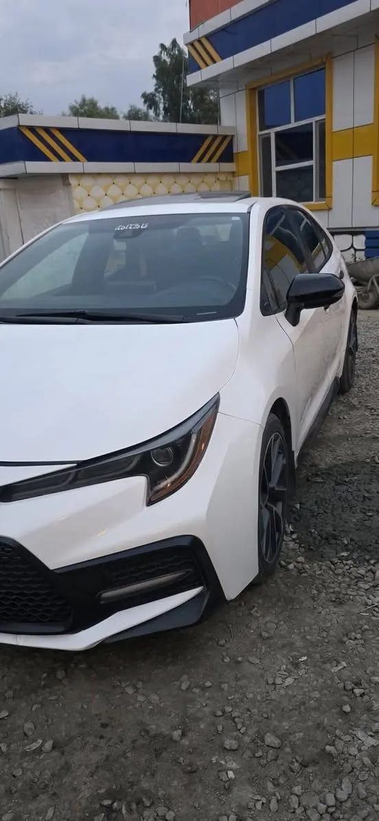 Toyota Corolla 2020 XSE, White, 53,000 Miles, Sunroof (5)