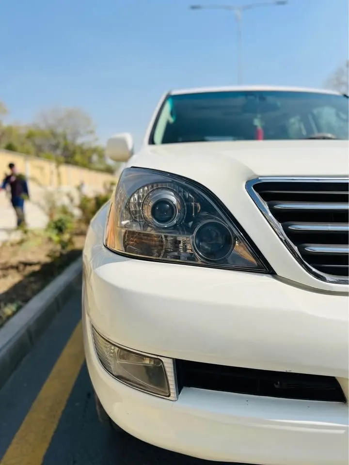 Lexus LX 470 2004 (2)