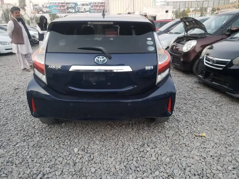 Toyota Aqua 2019 (4)