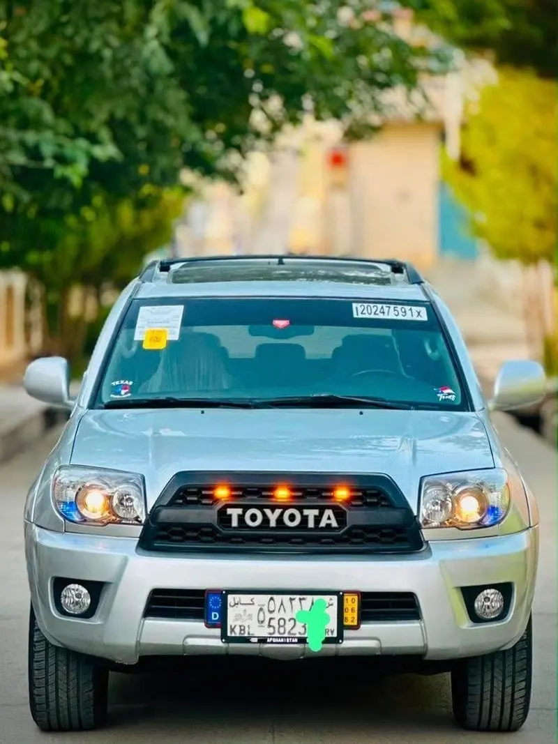 Toyota 4Runner 2005, V6 Petrol, Limited - Urgent Sale (3)