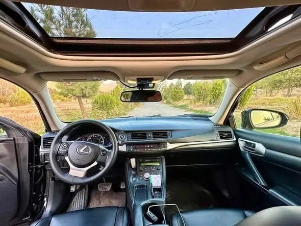 Lexus CT200 Hybrid 2014, Black, Automatic, Just Imported (5)