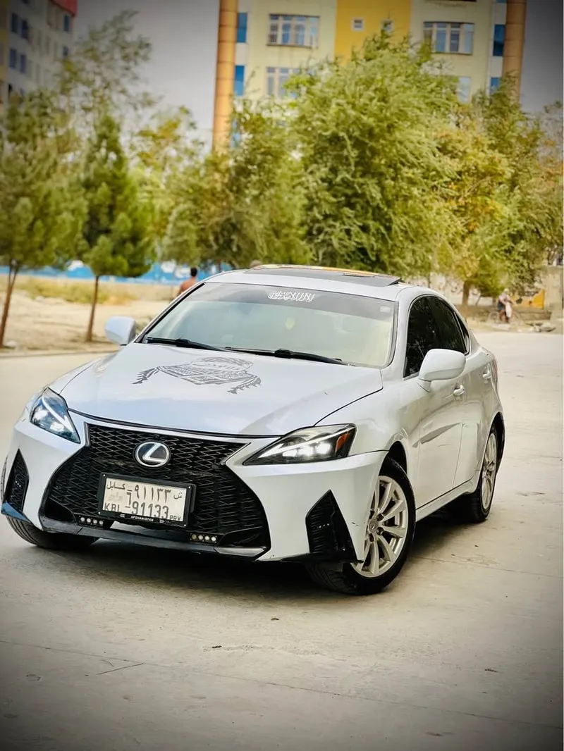 Lexus IS 250 2008, 6-cylinder, full option (1)