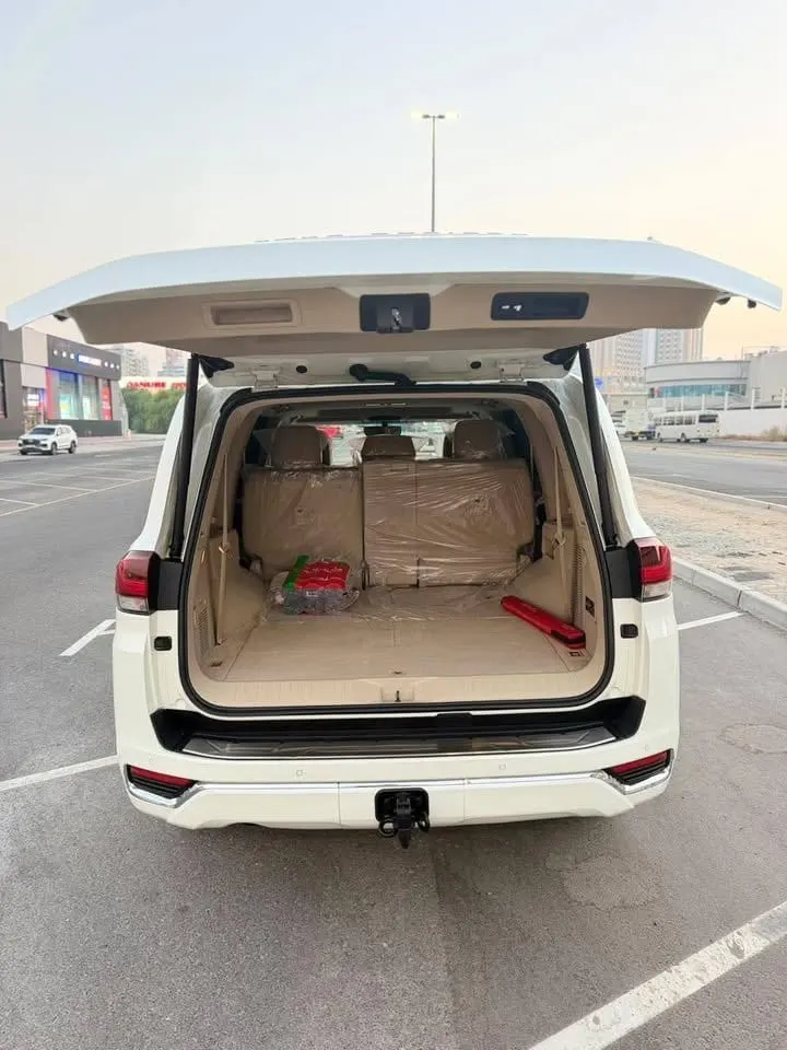Toyota Land Cruiser GXR 2024, Petrol, Automatic (3)