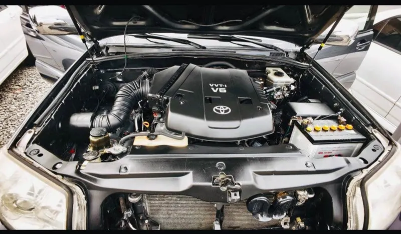 تويوتا 4Runner 2004 - 7900 ډالر (4)