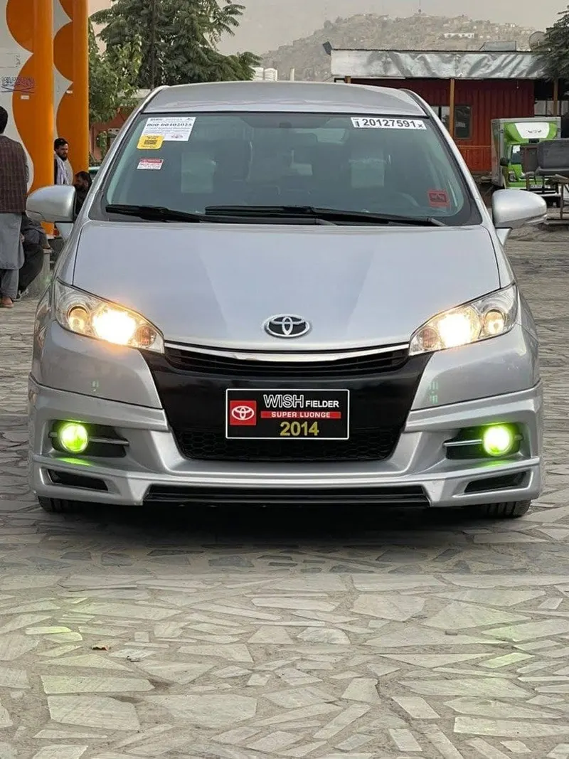 Toyota Wish Fielder 2014 Silver, Full Option, 84,000 km (5)