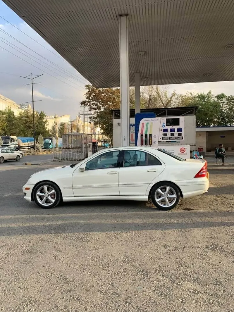 مرسدس بنز C-Class AMG Sport 2007 (2)