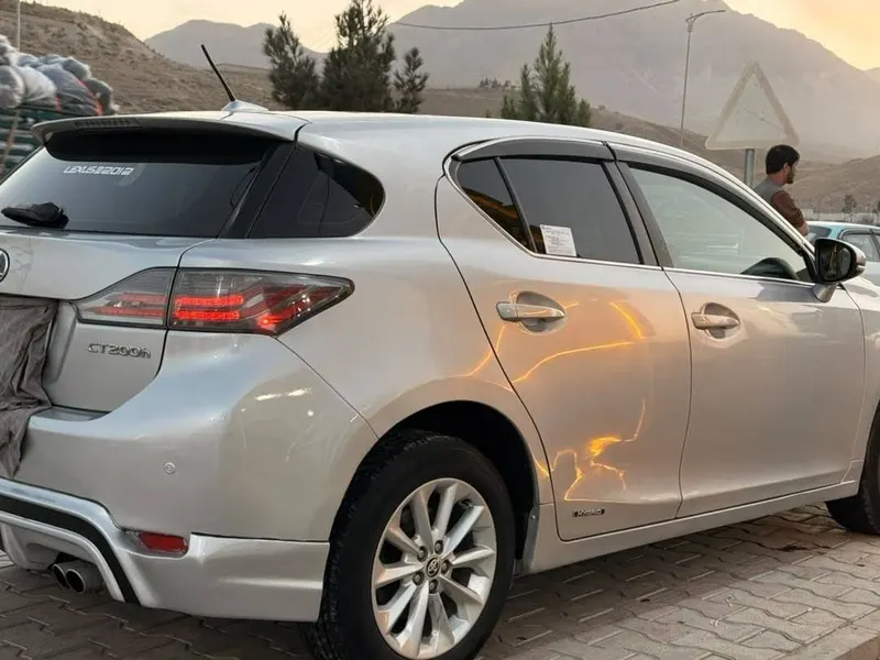 Lexus CT200 2012 for sale (2)