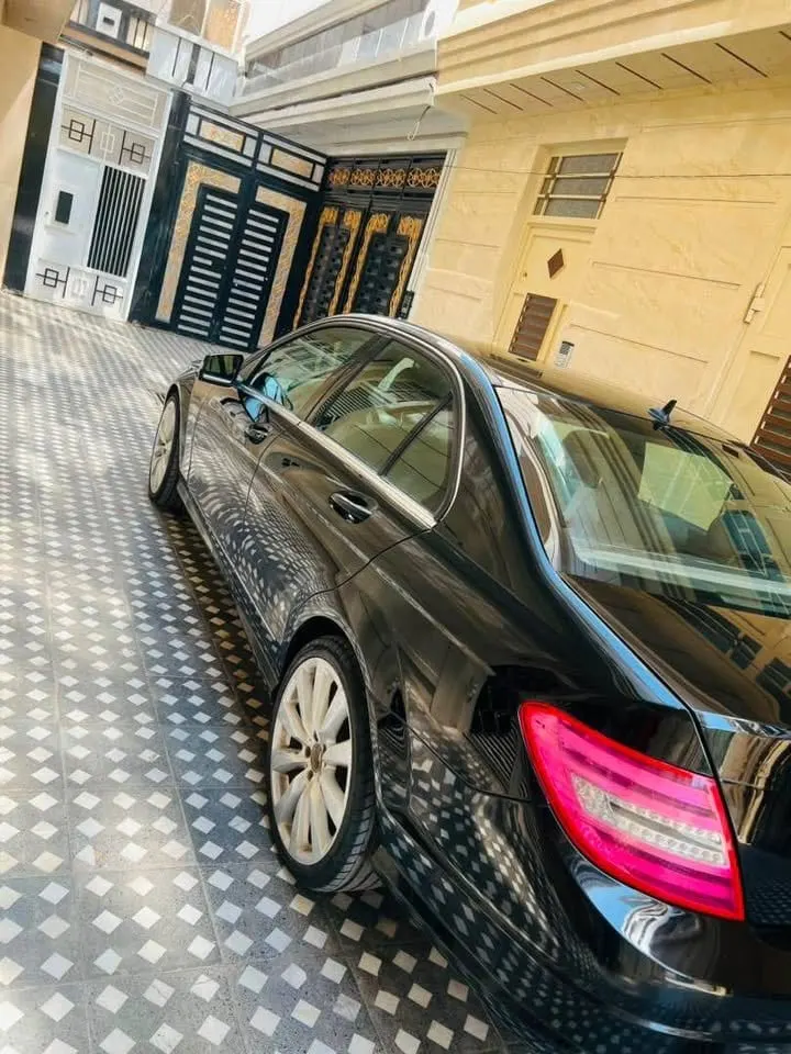 Mercedes-Benz C300 2011, 6 cylinder, Herat (6)