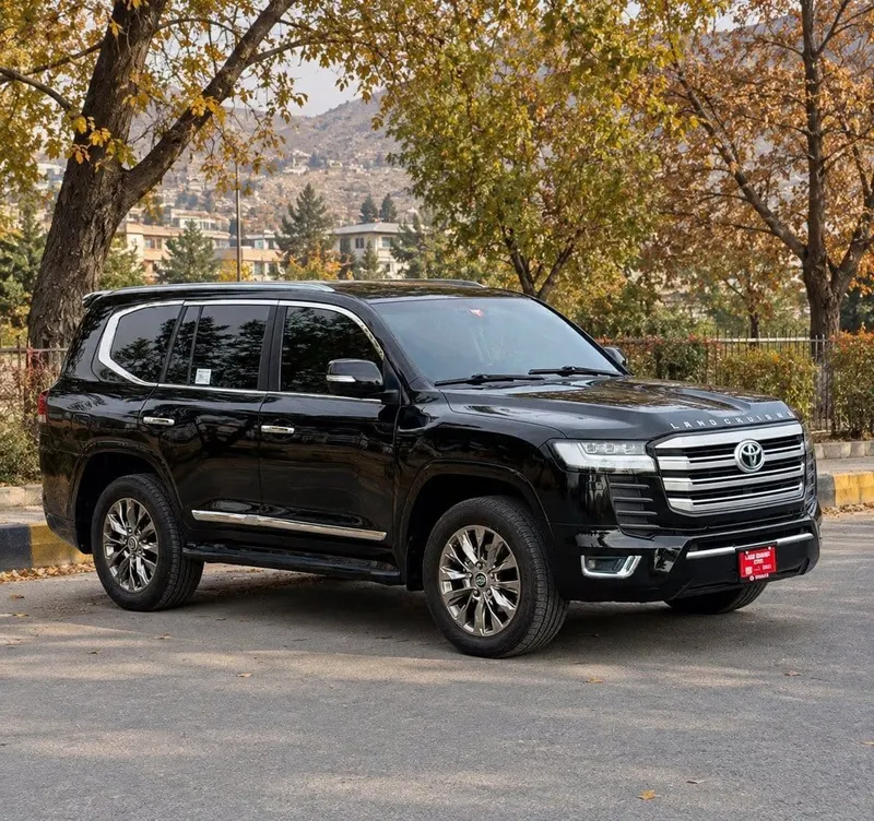 Toyota Land Cruiser GXR V8 2012, 2026 Shape (3)