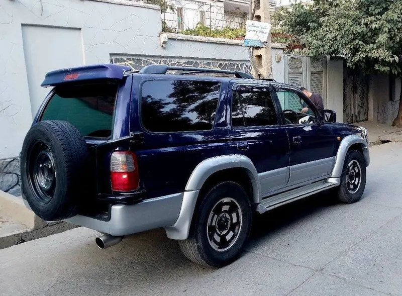 Toyota Hilux Surf 1996 SUV, Japanese, Automatic (2)