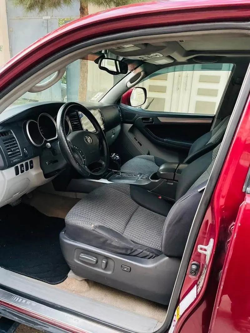 Toyota 4Runner 2006 Sport 6-Cylinder (2)