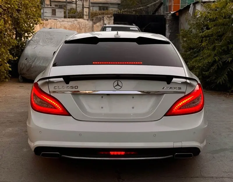 Mercedes-Benz CLS 550 AMG 2012, 8-Cylinder Twin-Turbo, Full Option (1)