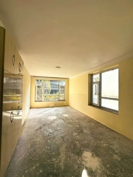 Independent house for rent in Karte 4, 6 bedrooms, 400 m2 yard (4)