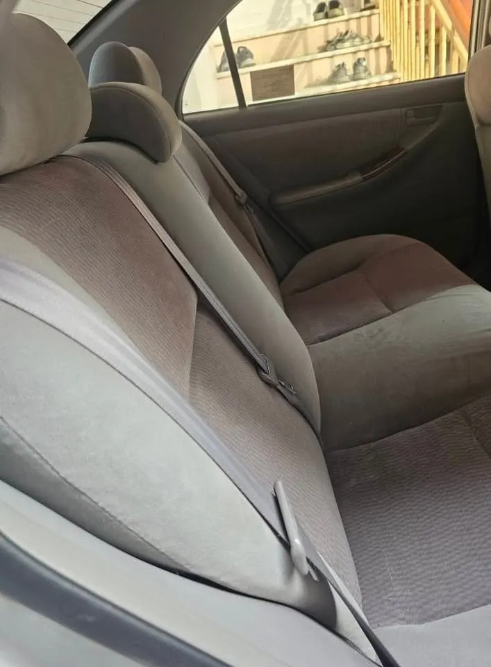 Toyota Corolla 2007 Silver Automatic (8)