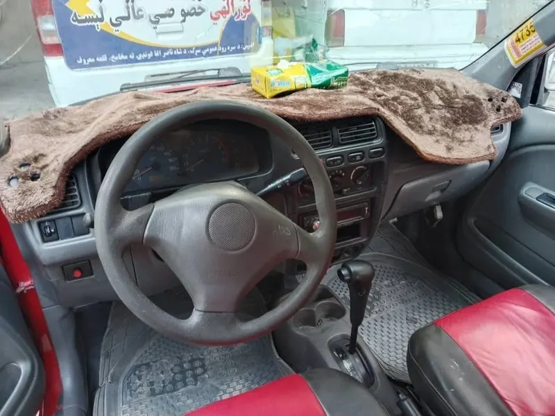 Suzuki Hatchback (4)