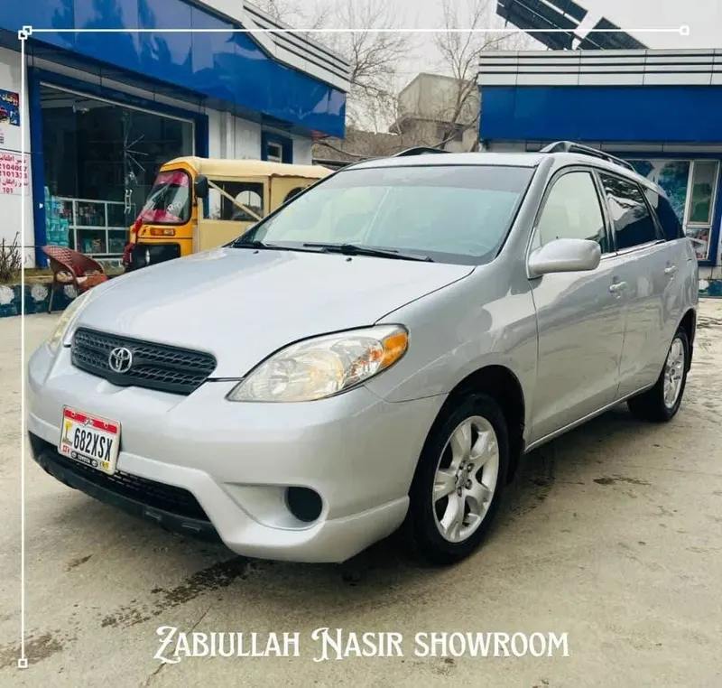 Toyota Matrix 2005 American automatic (1)