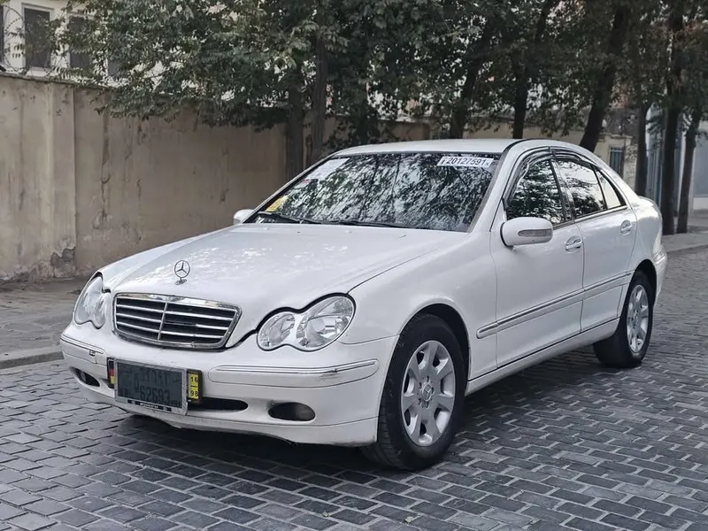 Mercedes-Benz C200 2001, White, Automatic, Full Options (1)