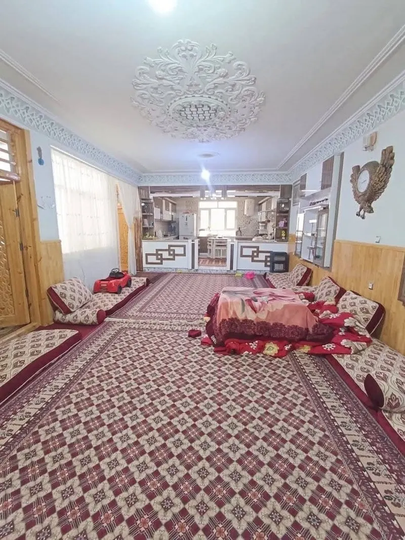 3-storey house for sale in Badam Bagh, main road, 247 m2 (2)